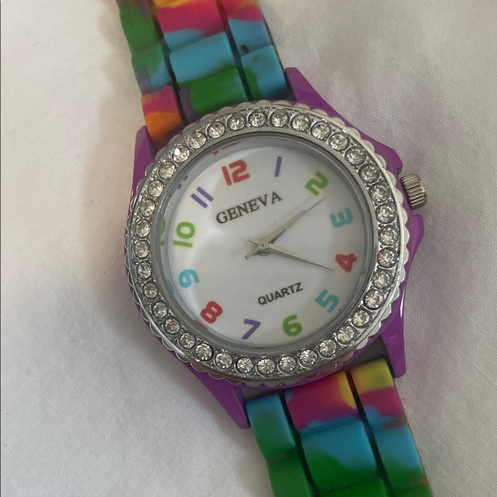 Geneva Purple Case Multicolor Silicone Strap Watch Crystal Bezel needs battery